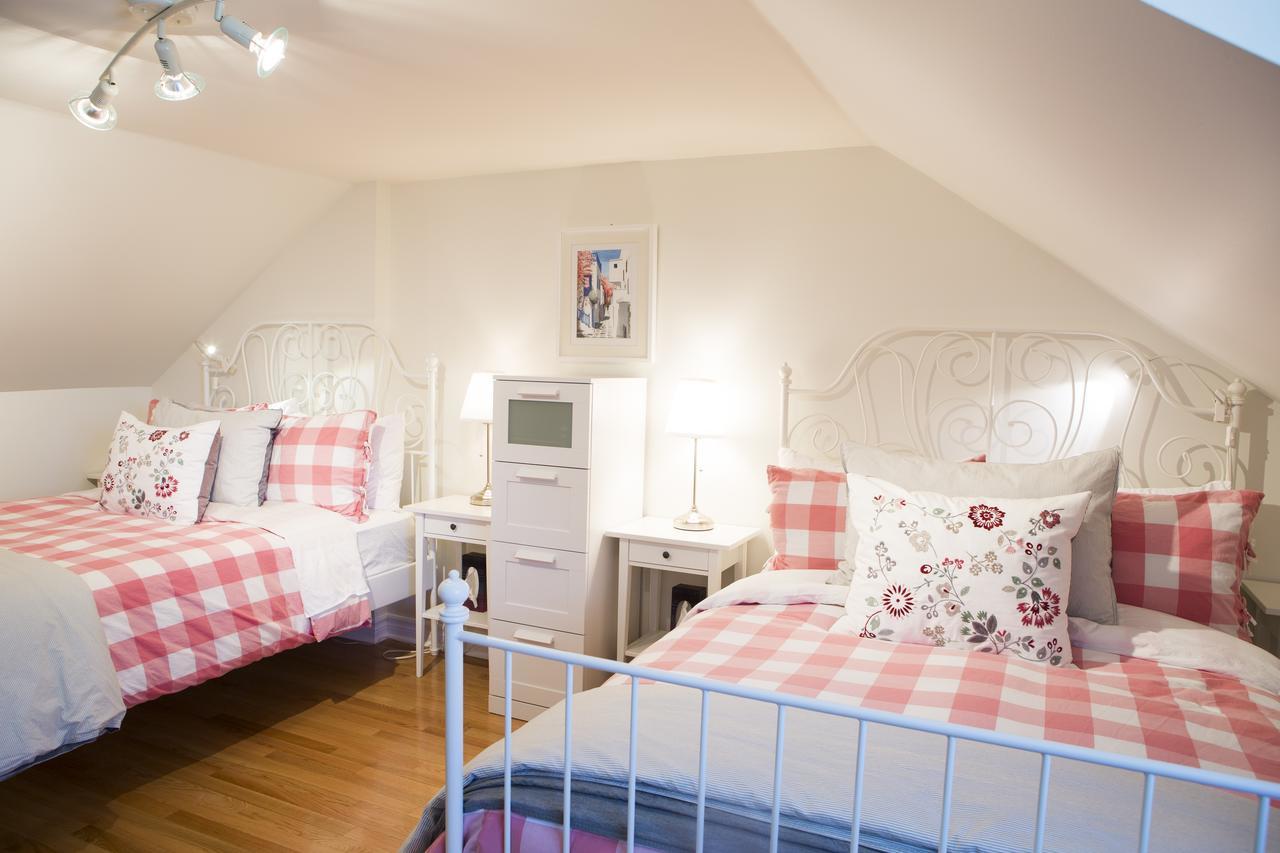 Auberge Tom B&B Chelsea Eksteriør billede