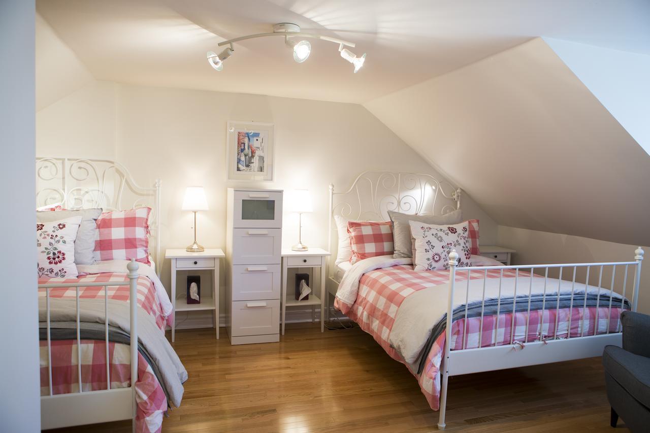 Auberge Tom B&B Chelsea Eksteriør billede